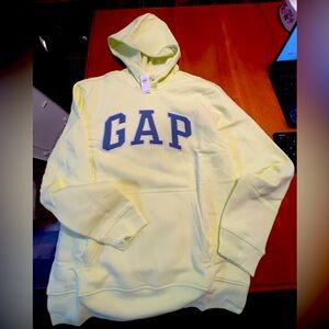 Women’s size medium pullover hoodie, yellow made by gap kind of a neon yellow